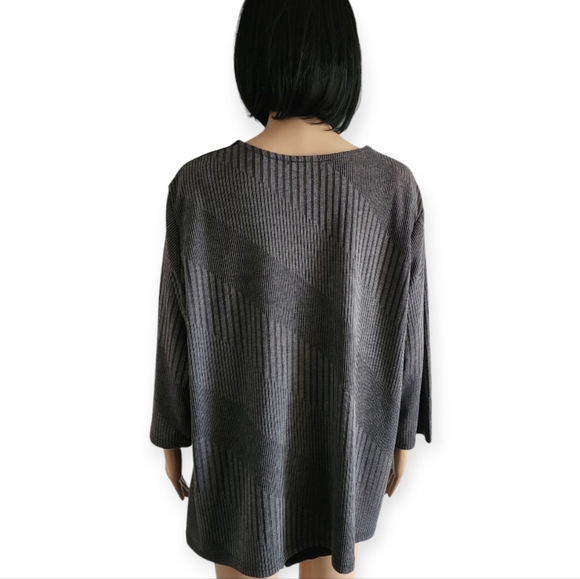 Claire France asymmetrical patterns quarter sleeves tunic, plus size 3X - Picture 6 of 11